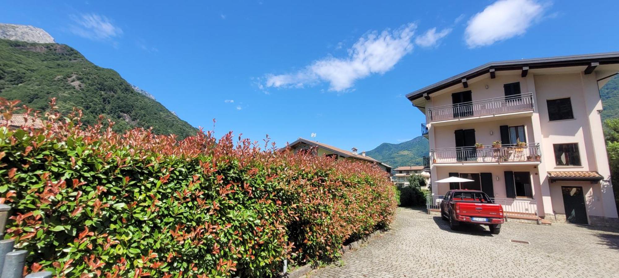 Terrazza Fucinetta Apartment Introbio Exterior photo